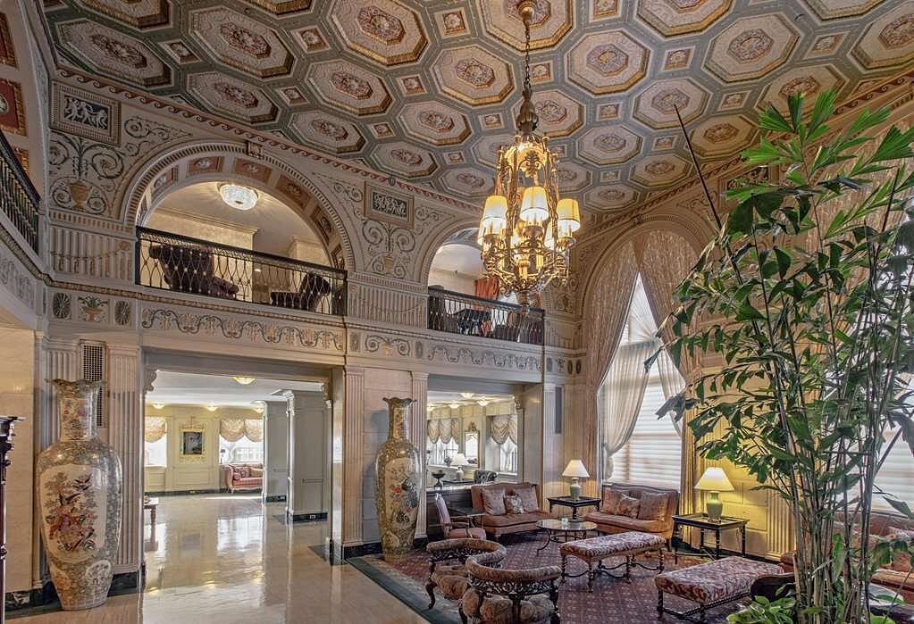 Luxury hotel lobby near Churchill Downs